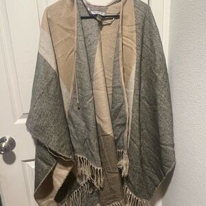 Marc New York Gray and Tan Knit Poncho